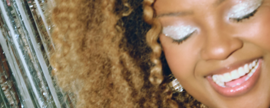 How to Apply Glitter on your Eyes