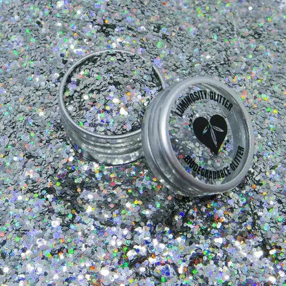 Chunky holographic biodegradable glitter by Bioglitter. Luminosity Glitter are a licensed reseller.