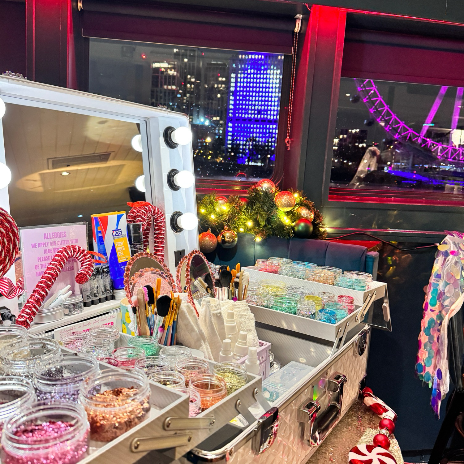 eco glitter bar hire in london, surrey and berkshire for luxury events.