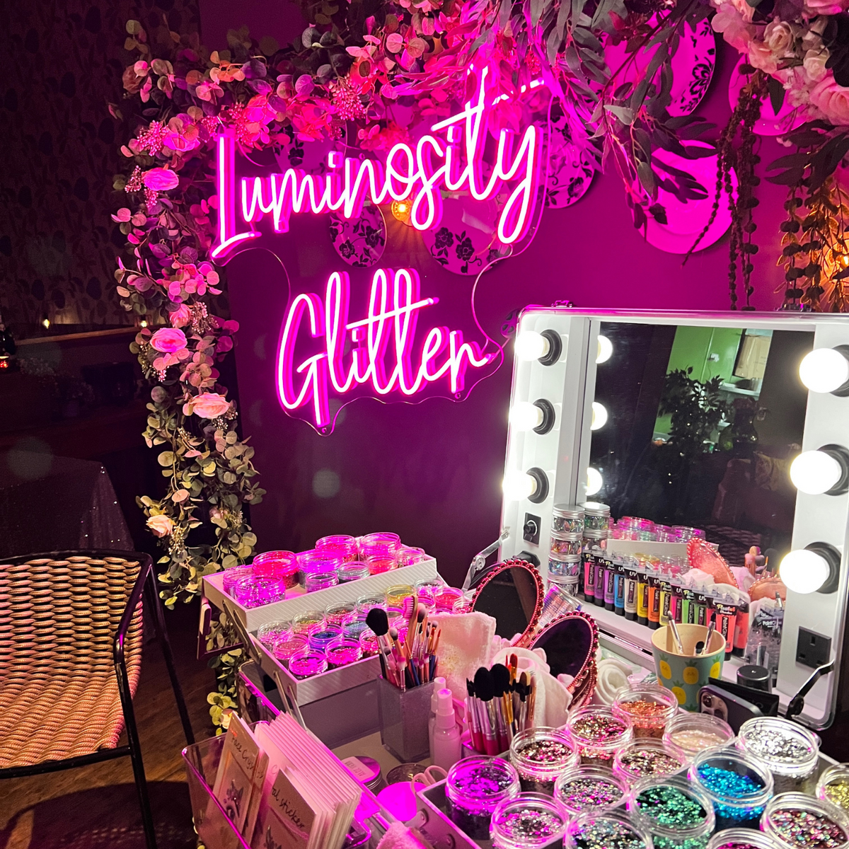 luxury eco glitter bar hire by Luminosity Glitter
